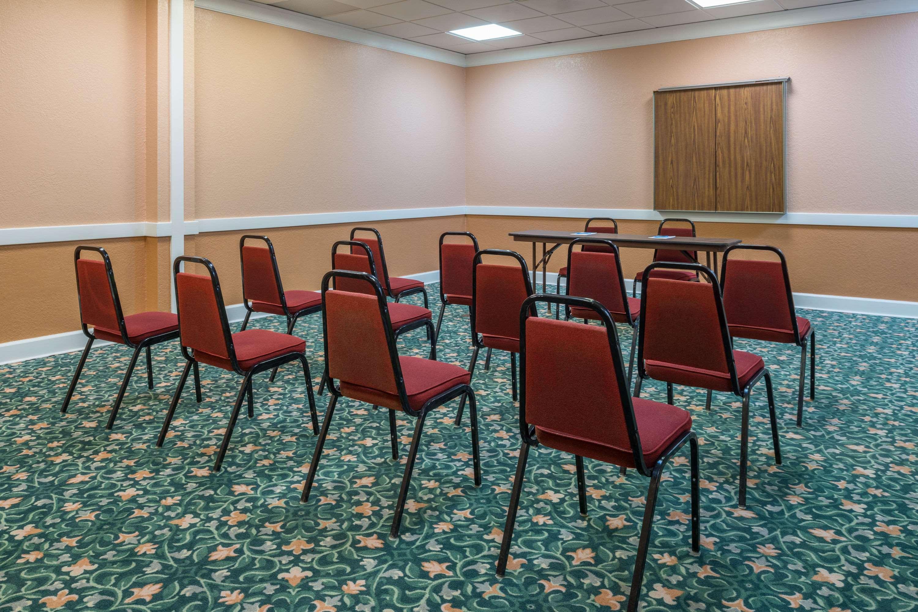 Super 8 By Wyndham Little Rock/Otter Creek Motel Ngoại thất bức ảnh
